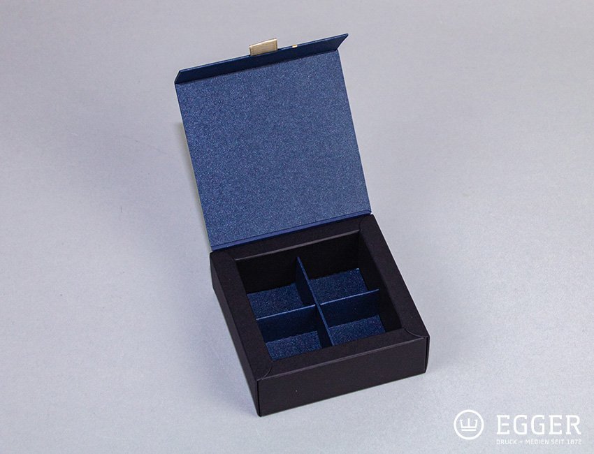 Pralinen-Schachtel mit Magnetdeckel Pralinen-Schachtel mit Magnetdeckel