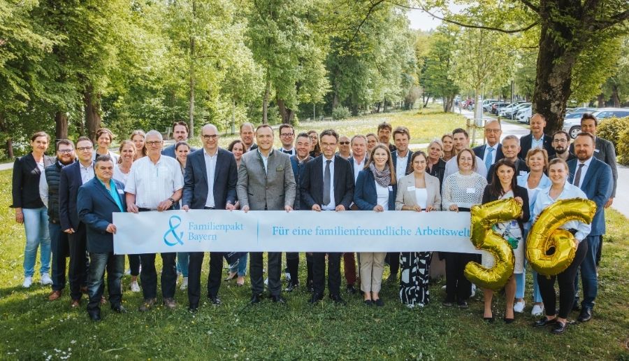 Die neuen Mitglieder im Familienpakt Bayern