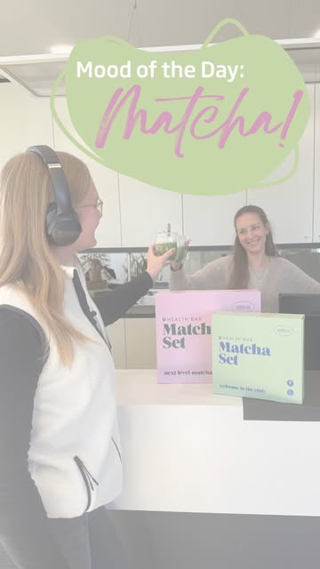 Matcha-Mood im Büro!🎧
Unsere neuen Klapp-Hohlwandschachteln für die Matcha Sets von @healthbar_matcha sorgen nicht nur für Ordnung im Set – sondern auch für Begeisterung beim Auspacken. Von Bambusbesen bis Mixing-Bowl: alles sitzt perfekt!🍵
So stylisch kann Verpackung sein – zu schön, um sie nicht zu zeigen.💚
#Matcha #HealthBar #Verpackungslösung #Klappdeckelschachtel #Inlay #Verpackung #eggerdruck #EGGER